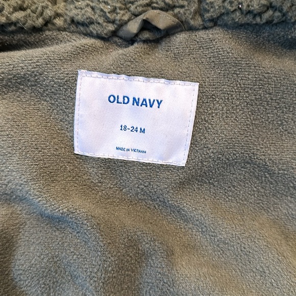 Warm zip up Puffer coat - Picture 2 of 3